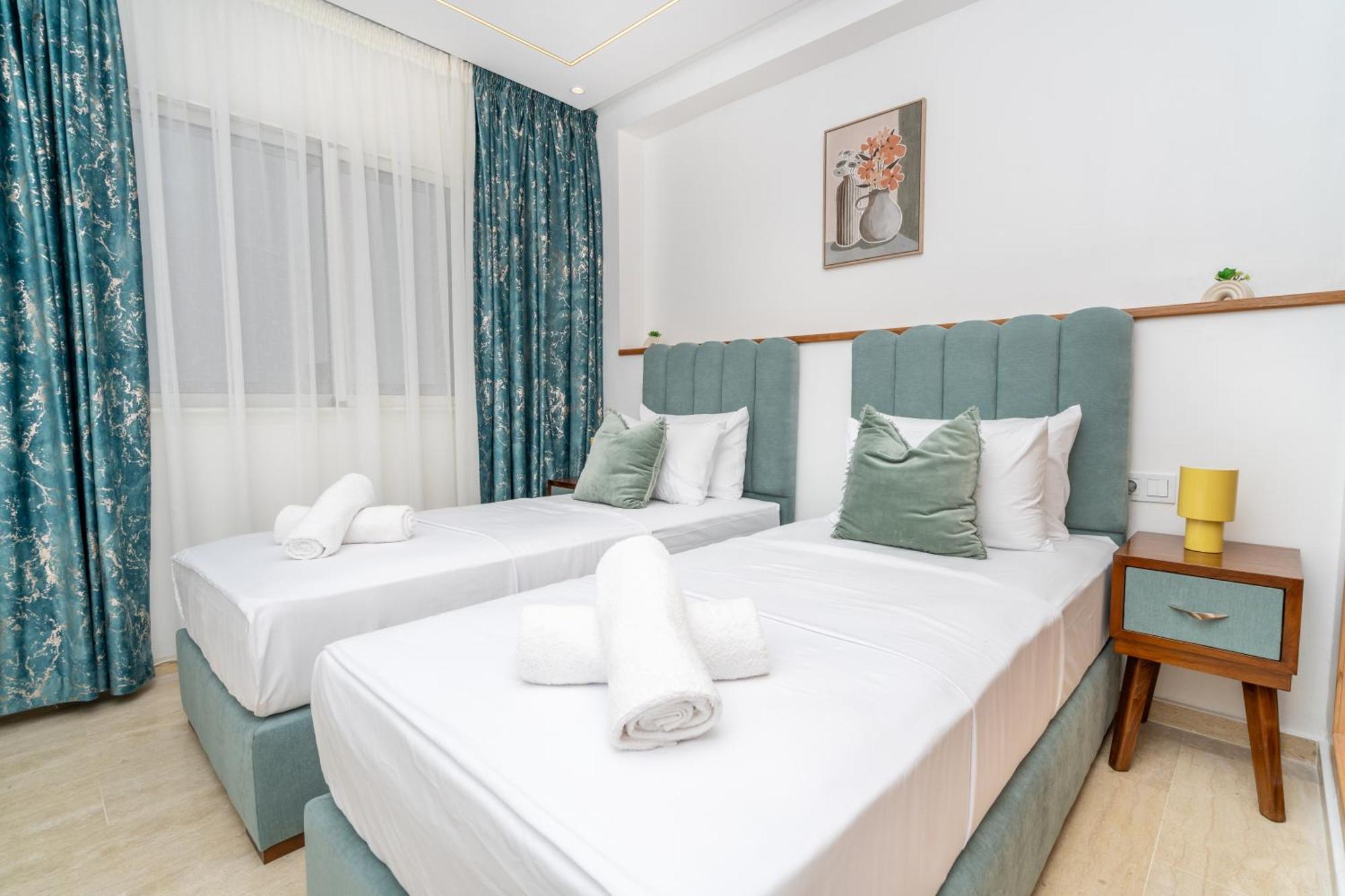 Cosy Place, 2 Neuf, Proche Golf Royal & Parc Perdicaris, 15' Du Cap Spartel & Du Centre *
