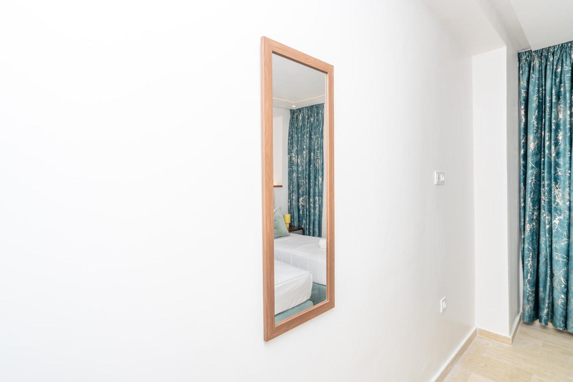 Cosy Place, 2 Neuf, Proche Golf Royal & Parc Perdicaris, 15' Du Cap Spartel & Du Centre Apartment Tangier